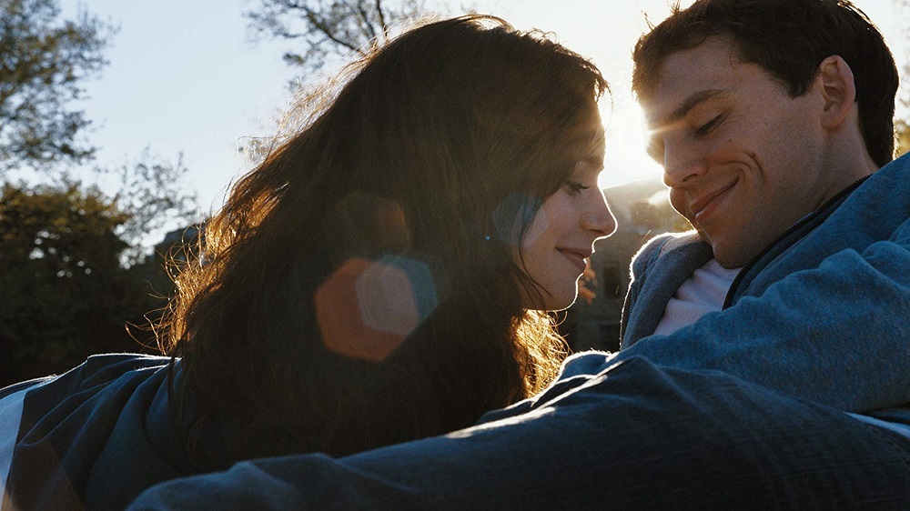 لی لی کالینز و سم کلفلین در نمایی از فیلم «با عشق، رزی» (Love, Rosie)